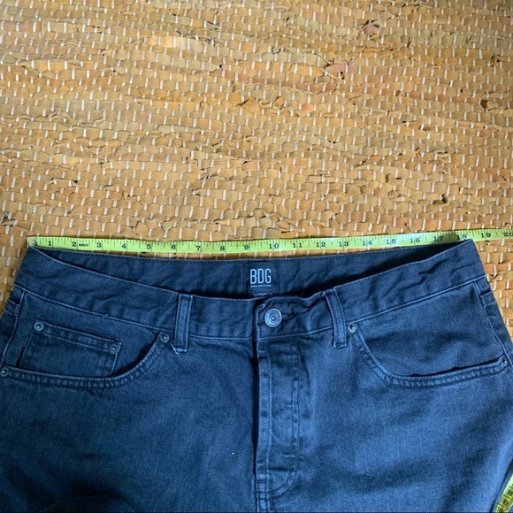 BDG Urban Outfitters Men’s Black Jean Cut Off Shorts SZ 38 - Picture 10 of 12